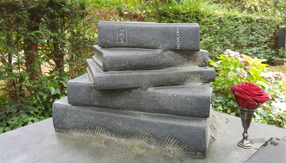 Melvin Jonah Lasky - Grab mit Grabstein des amerikanischen Publizisten und Herausgeber der antikommunistischen Zeitschrift 