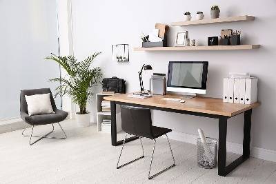 Moderne Büromöbel mit Schreibtisch und Bürostuhl in Holz & Metall