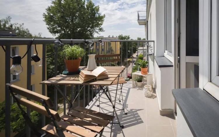 Balkontisch: Macht Balkone zu Lebensräumen!