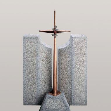Granit Doppelgrabmal mit Bronze Grabkreuz Credo Blanco