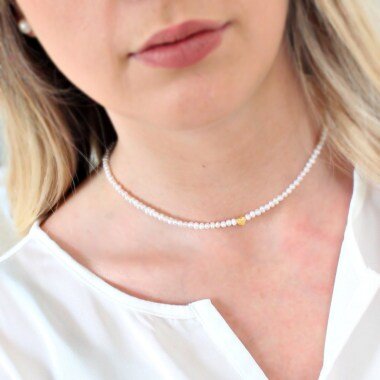 Filigrane Perlenkette Aus Echten Süßwasser-Perlen Mit Kleinem Herz, Silber