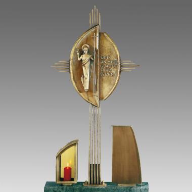 Metall Grabkreuz mit segnendem Jesus Christus Vittore / Schmiedebronze / mit L