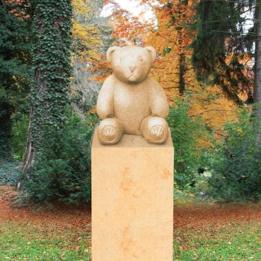 Kindergrabmal Sandstein mit Teddy Bär Filou