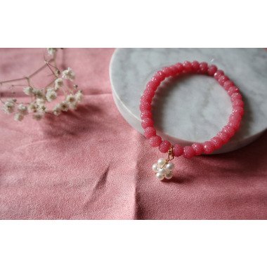 Armband mit Perlen & Fucsia Perlen Mit Einem Blumen Charm Armband, Kunststoff