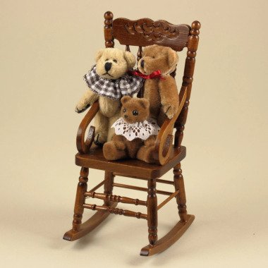 Kinderschaukelstuhl & Bären Familie Miniatur, Mit Schaukelstuhl Puppenhaus