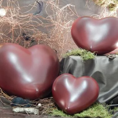 Katzen-Urne & Rot schattierte Haustierurne in Herzform aus Keramik Ulvila