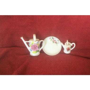 Vintage Keramik Miniatur Gießkannen Und Teller