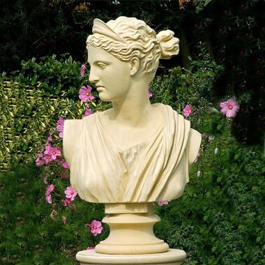 Römische Büste der Diana / Terrakotta