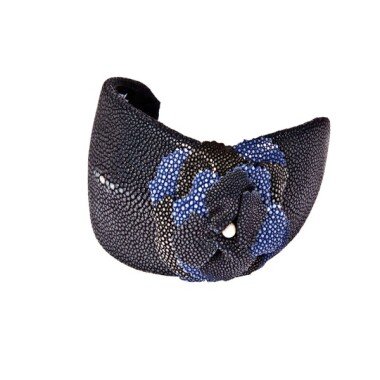 ALICE- Couture Head Piece mit Blüte aus Rochenleder blau