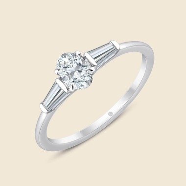 Lily Oval Tapered Tri Ring Weiß / 950 Platin
