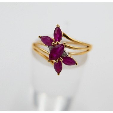 Eleganter Gelbgold Brillant Diamant Rubin Ring Navette 1, 12 Ct 585 14K