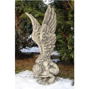 Gartenfigur Hockende Engelfrau 