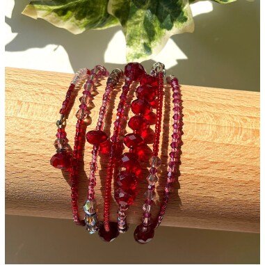 Perlenarmband, Rotes Armband, Perlen Armreif, Memory Wire, Swarovski Kristalle