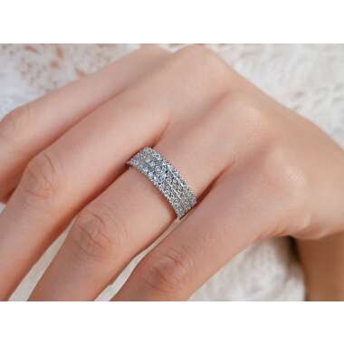 Gold-Ehering mit Diamant & 0.60 Gesamtkarat Halbrund Diamant Eternity Ring