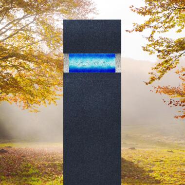 Urnengrabstein mit Glaselement & Urnengrabstein schwarzer Granit mit blauem