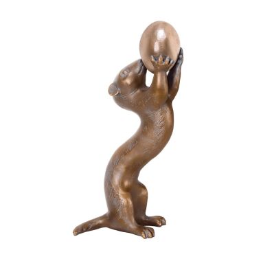 Wiesel Bronze Tierfigur für den Garten Wiesel mit Ei