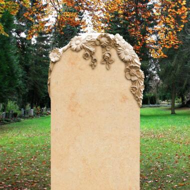 Ausgefallener Grabstein aus Sandstein & Familiengrab Grabstein mit Blumen