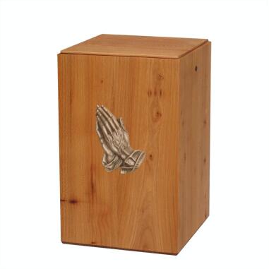 Bestattungsurne aus Holz eckig betende Hände Mato / mit Absenkkordel