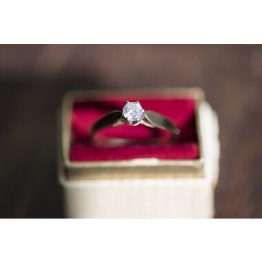 Diamant-Verlobungsring aus Gold & Vintage Diamant Verlobungsring, Vorschlag