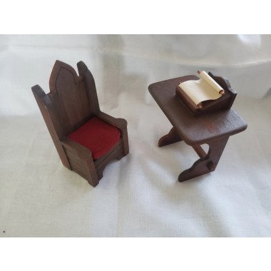 Puppenhausminiaturen Stuhl Und Schreibtisch