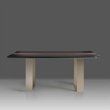 Esszimmer Tisch in modernem Design Bügelgestell