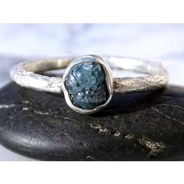Verlobungsring aus Metall & Blauer Rohdiamant Ring, Blauer Diamantring