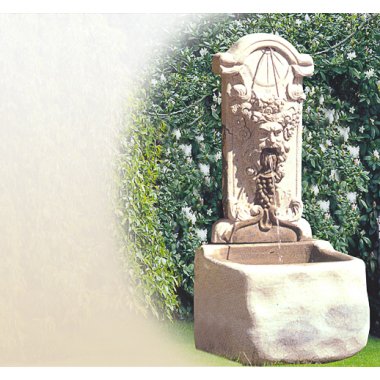 Wandbrunnen aus Stein | Sandstein Bildhauerarbeit