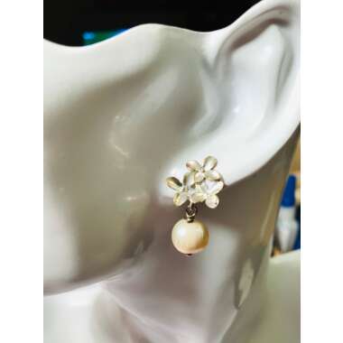 Silber-Ohrring aus Silber & Ohrring Blütentrio Silber Mit Süßwasserperle