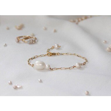 Filigranes Goldenes Armband Mit Süßwasser Perlen