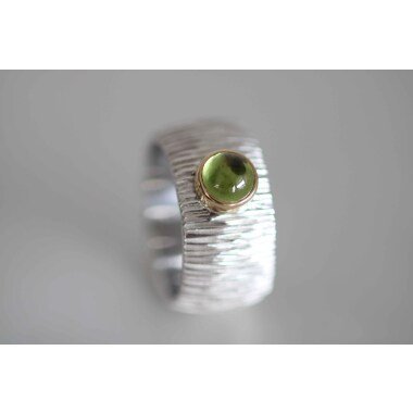 Peridot-Ring & Ring in Silber Mit Schönen Olivgrünem Peridot Gold Gefasst