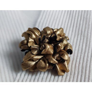 Haarklammer aus Metall & Nr.6. Gold Leder Blume Brosche Echtleder Schmuck