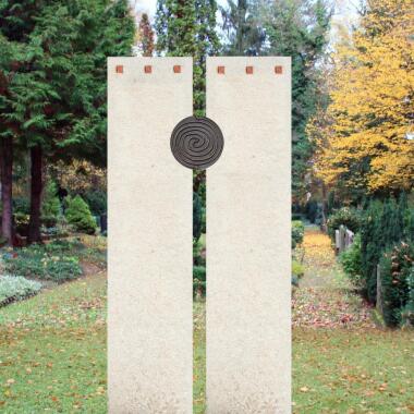 Grabstein Kalkstein für Friedhof mit Bronze Spiral Deko Epoca