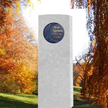 Grabstein für Kindergrab aus Bronze & Kindergrabstein in Kalkstein Weiß