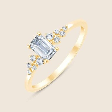 Stardust Emerald Ring Gelb  / 14k Gold von