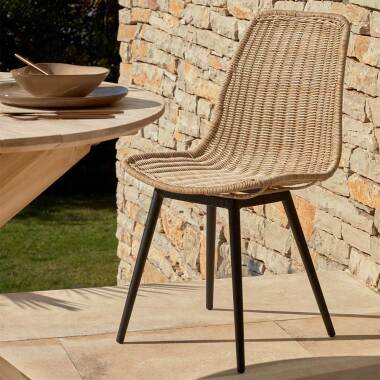 Vier Outdoor Stühle aus Kunstrattan Aluminium