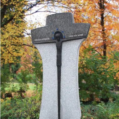 Urnengrabstein mit Kreuz & Urnengrabstein Granit modern Christus Kreuz Solanto