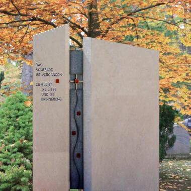 Moderner Grabstein Urnengrab aus Kalkstein & Grabmal Urnengrab modern vom