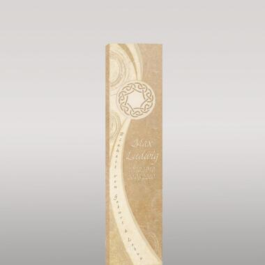 Einzelgrab Stele mit keltischem Ornament Amelia Signum
