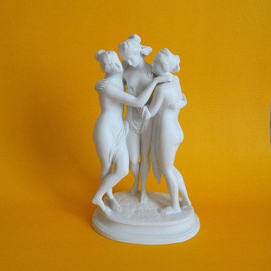 Erzengel Figur mit Figur & Porzellan Figur Drei Grazien Vintage Akt Frau