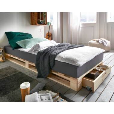 Betten aus Holz