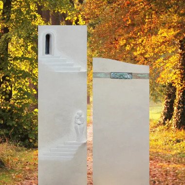 Schöner Doppelgrabstein zweiteilig mit Figuren Relief Addio
