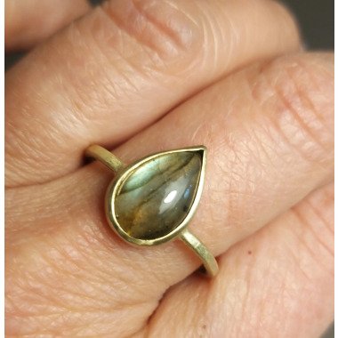 Unikat Labradorith-Ring in Gelbgold