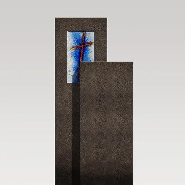 Zweigeteilter Granit Urnen Grabstein mit Glas Symbol Kreuz Amancio Crucis