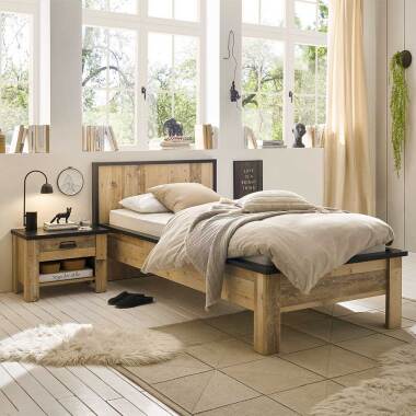 Landhaus Betten modern in Altholz Optik verwittert