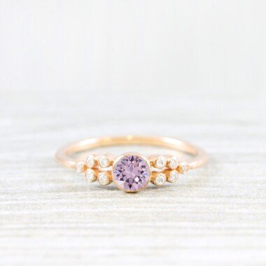 Diamant-Verlobungsring aus Platin & Lavendel Amethyst Und Diamant Art Deco