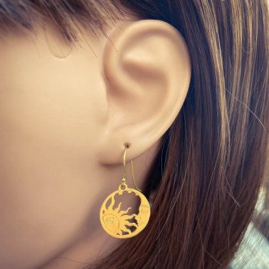 1 Paar 925 Sterling Silber Ohrhaken Ohrhänger Vergoldet Mit Mond Und Sonne