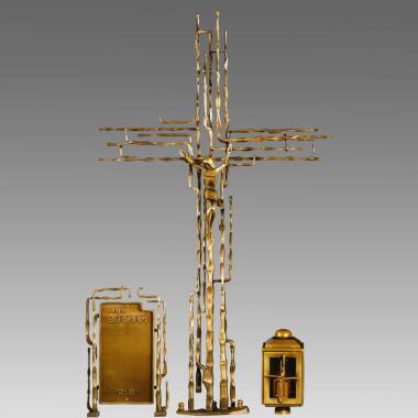 Modernes Metall Grabkreuz mit Jesus Christus