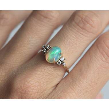 Ovale Opal Ring, Ring Mit Diamanten, Diamant-Ring, Diamant-Verlobungsring