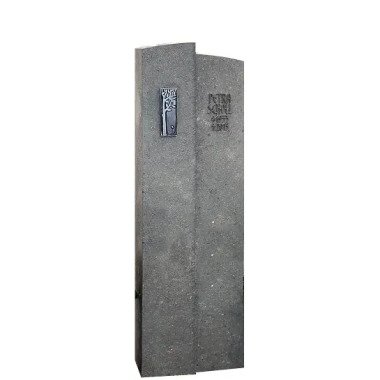 Schlanker Granit Grabstein / grau für ein Urnengrab mit Lebensbaum Ornament in B