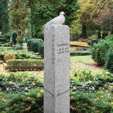 Ausgefallener Grabstein mit Skulptur & Granit Grabstein mit Vogel Statue